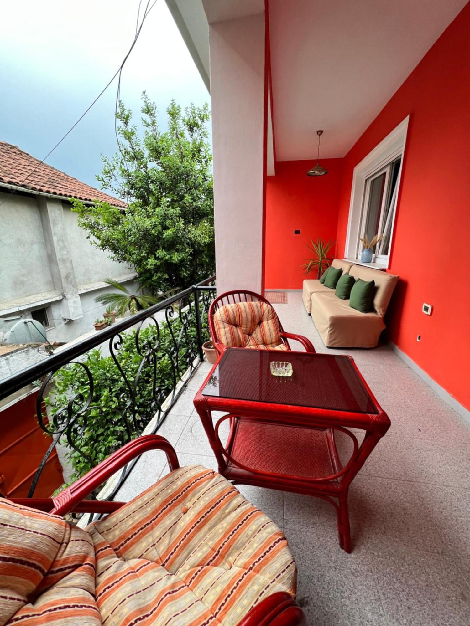Trip'N'Hostel Chill Zone Tirana Exterior foto